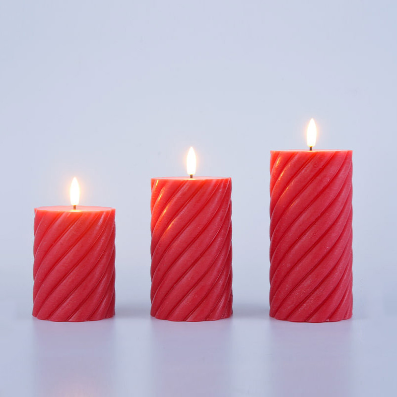 3 balení červených spirálových bezplamenných sloupových svíček